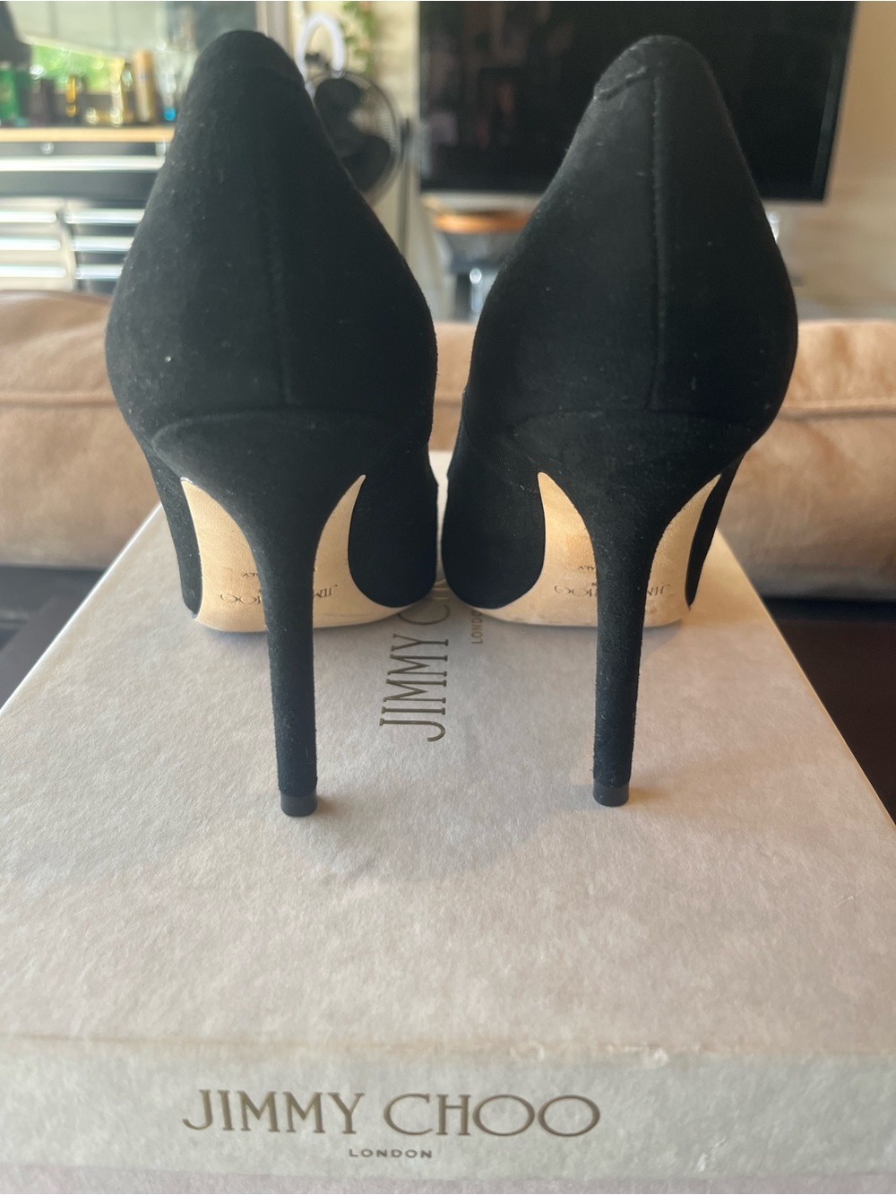 Jimmy Choo Women’s Size EU35- Black Suede Pointed Pumps
Excellent, worn 1x - Picture 3 of 6